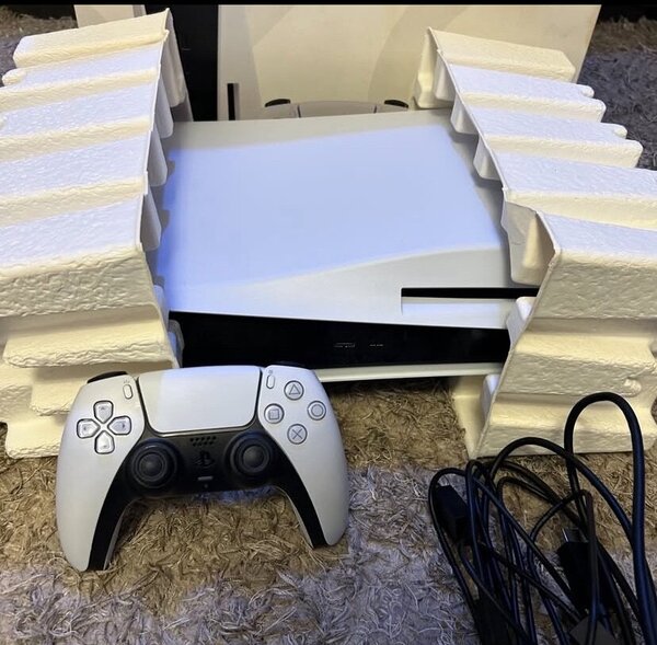 PLAYSTATION 5