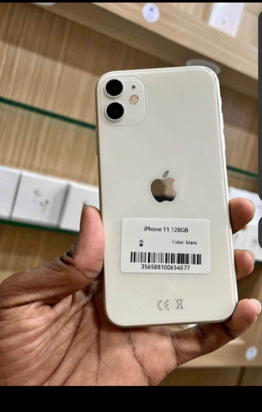 iPhone 11 Noir 64Go