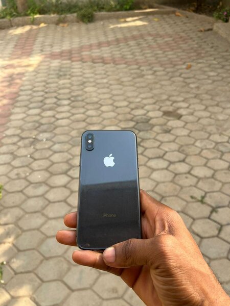 iPhone X