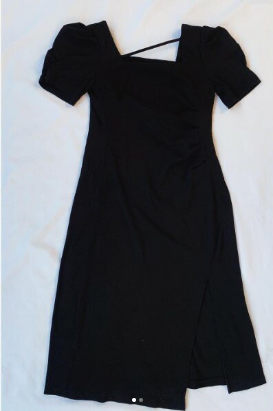 dress with slit