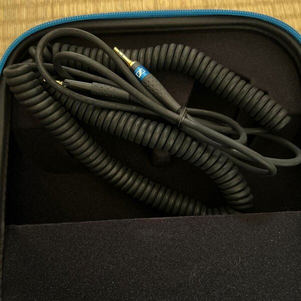 Sennheiser HD 7 DJ Headphone