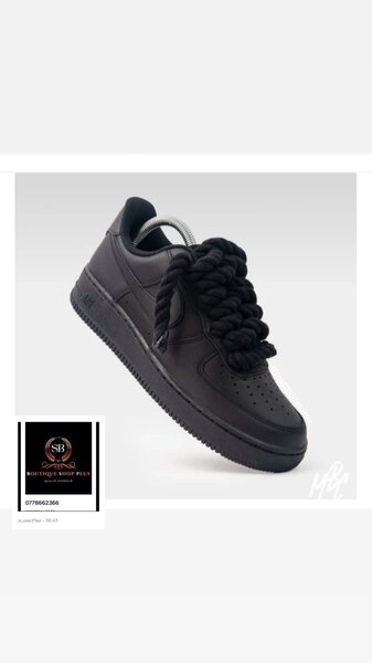 Basket Nike air force authentique avec sa boîte