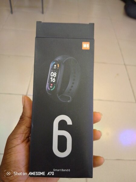 Montre connectée M6