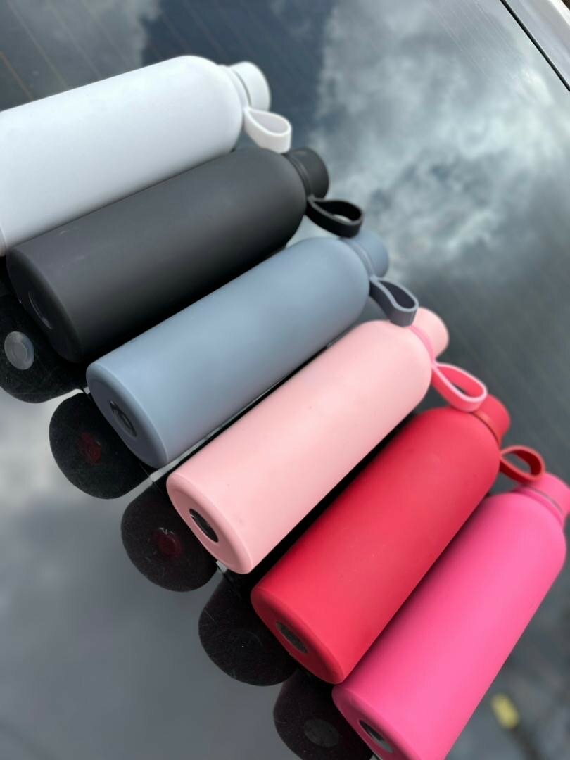 Smooth coated flask