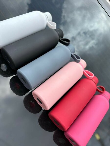 Smooth coated flask