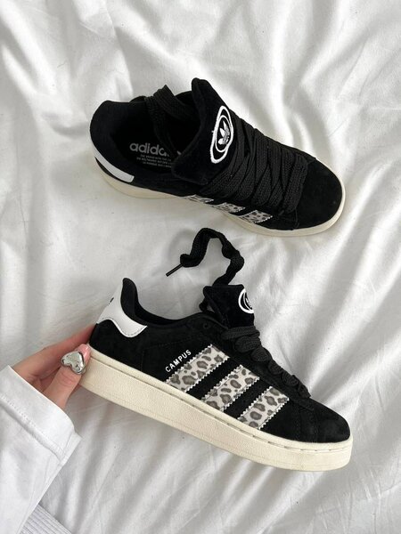 Adidas campus