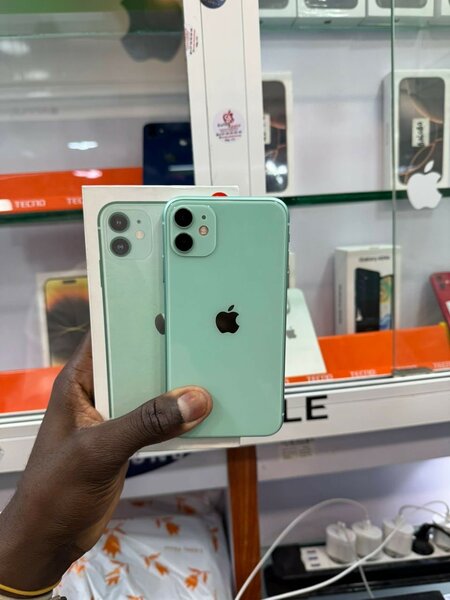 iPhone 11