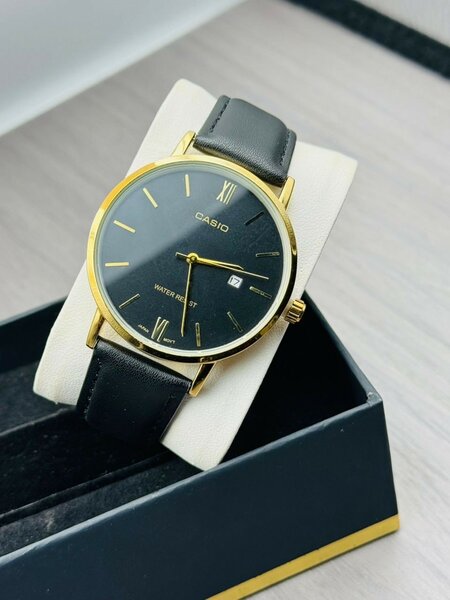 Montre élégante étanche homme