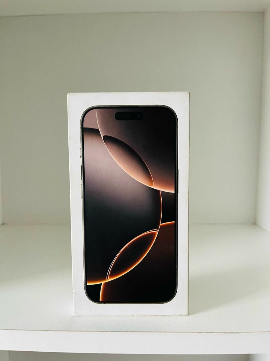 iPHONE 16 PRO