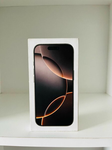 iPHONE 16 PRO