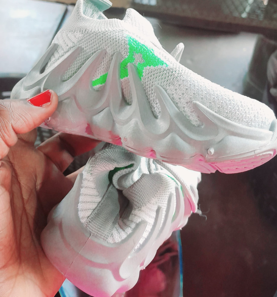 Kids sneakers