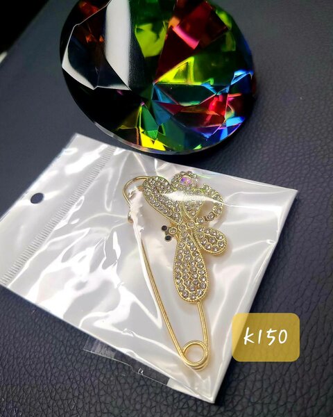 Jewelry brooch