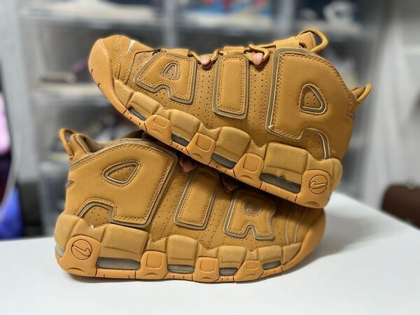 AIR JORDAN
