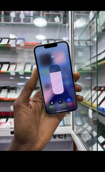 iPhone 13 simple