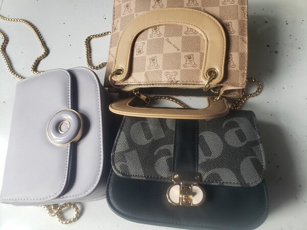 Hand bag