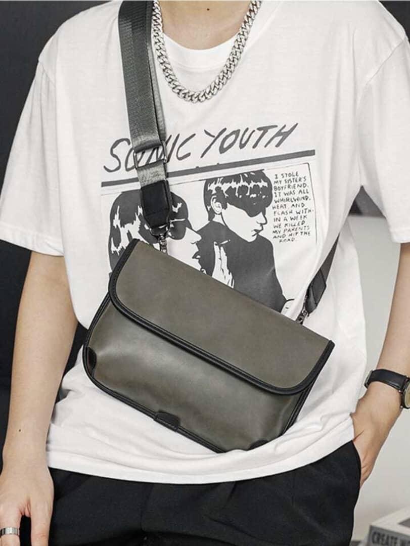 Sac bandoulière moderne homme