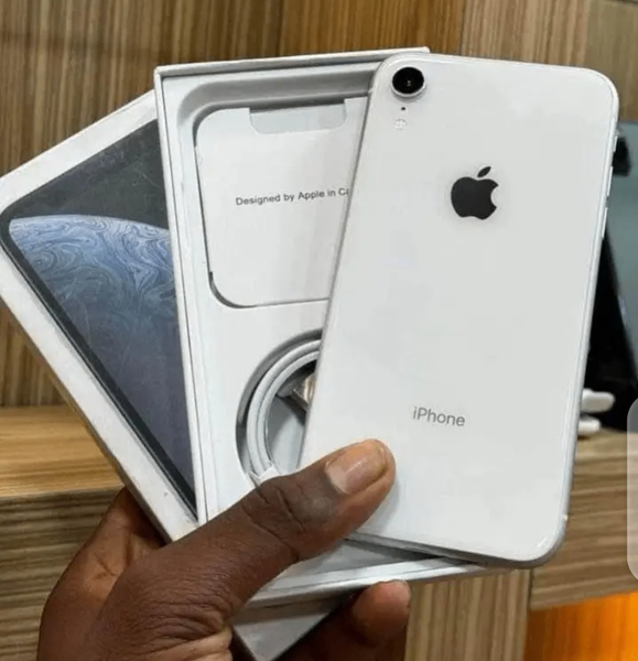 iPhone XR