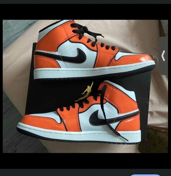 Fashion sneakers