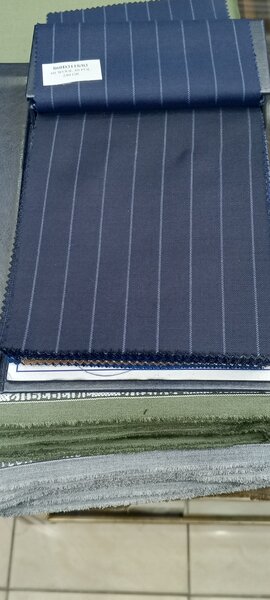 Tissu rayé pour costumes élégant