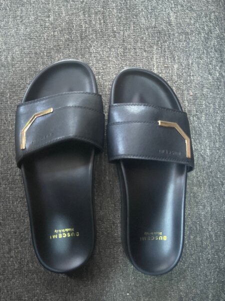 Slippers