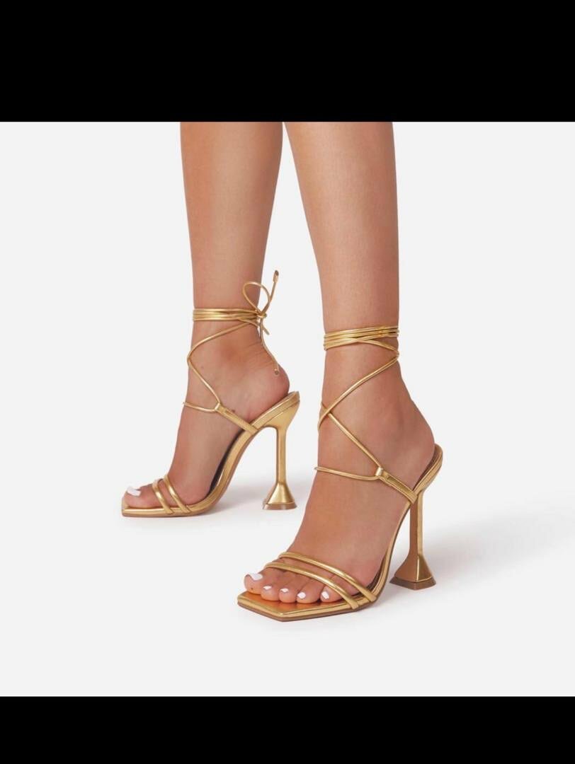 Ladies wear