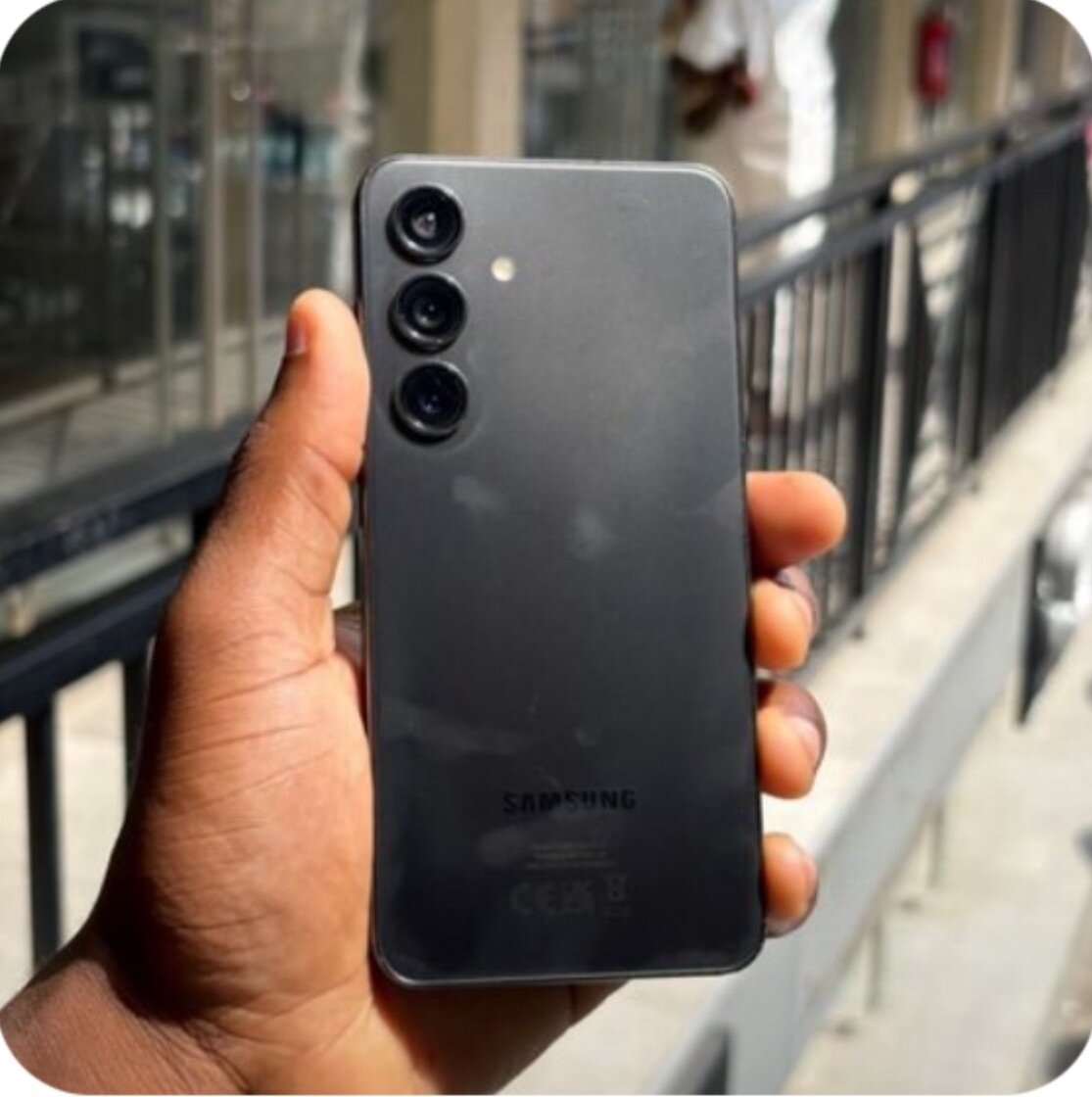 SAMSUNG GALAZY S24