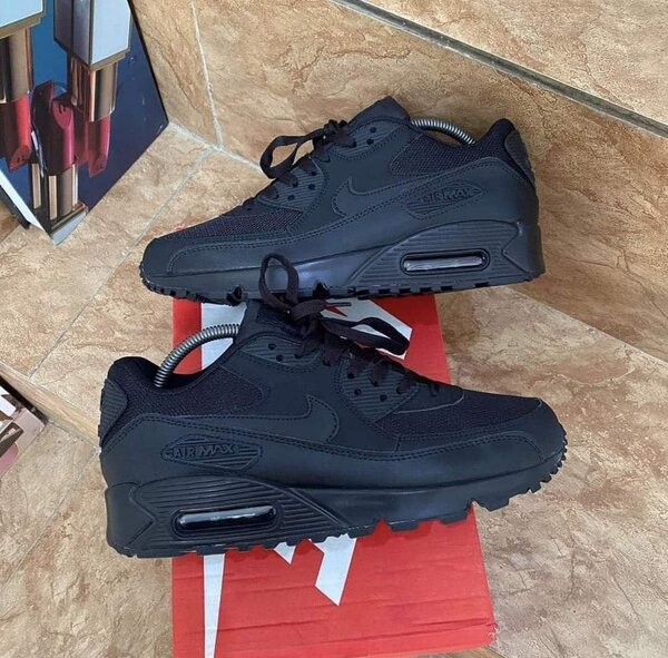 AIR MAX