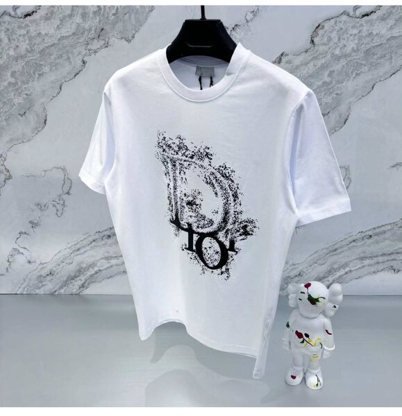 Tee-shirts