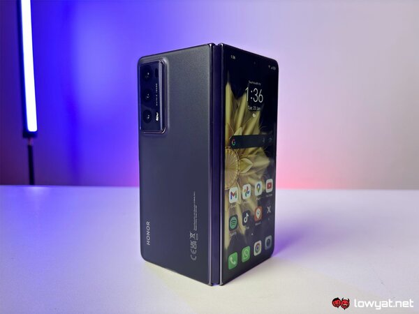 Smartphone pliable Honor avec stylet