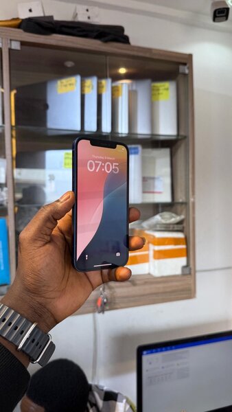 iPhone 12