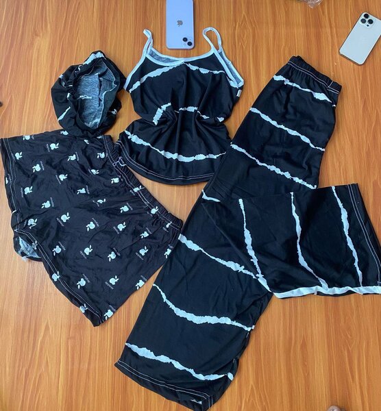 Night wear