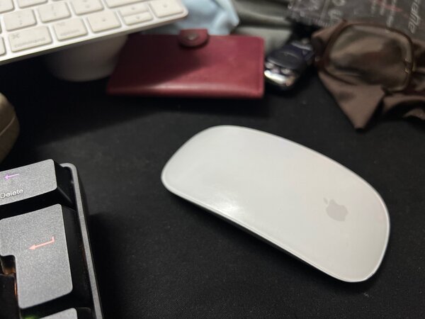 Magic Keyboard 2 ou Magic Mouse 2