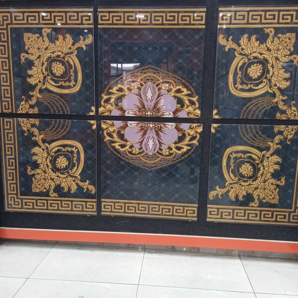 Polished decor