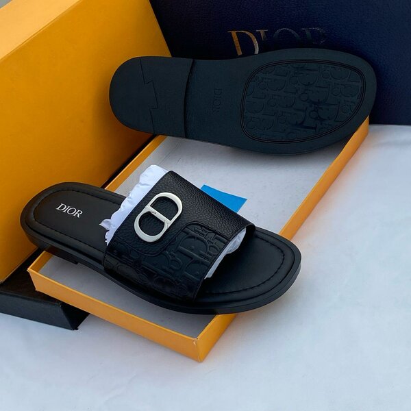 Fashion slippers