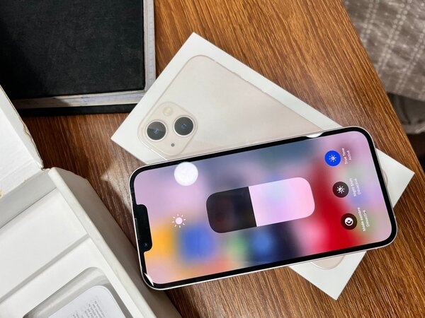 iPhone 13