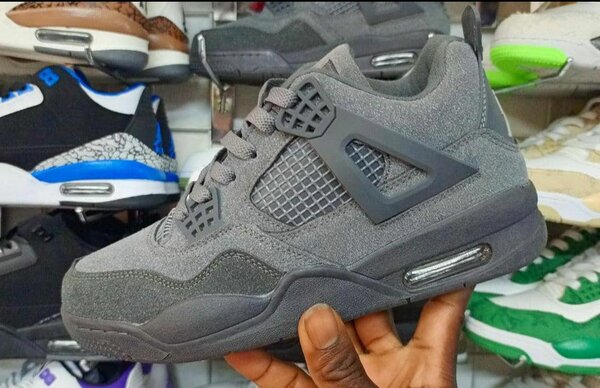 Jordan 4