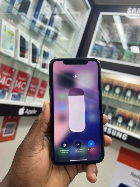 iPhone 11 simple