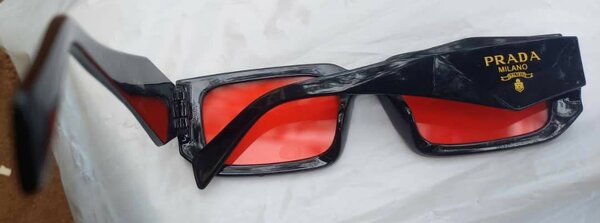 LUNETTES DE SOLEIL