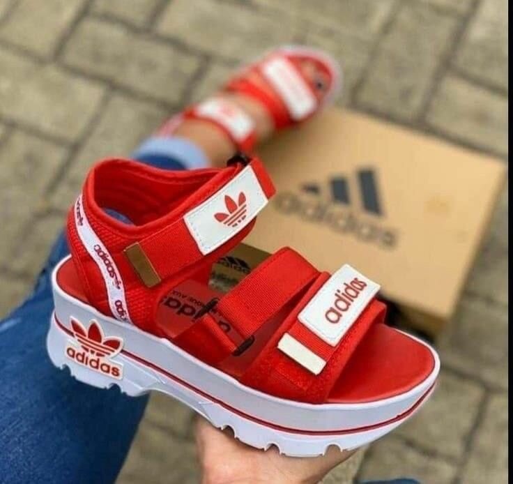 Ladies sandals