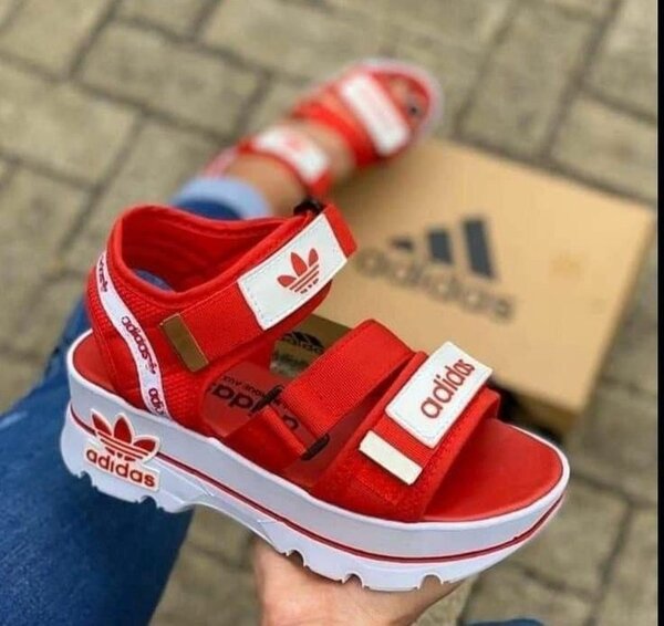 Ladies sandals