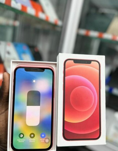 IPhones 12 simple