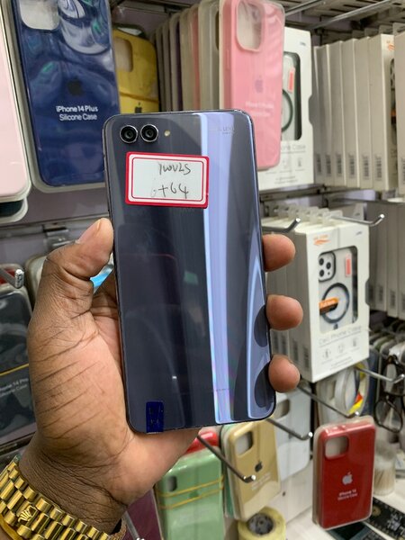 Huawei nova 2s