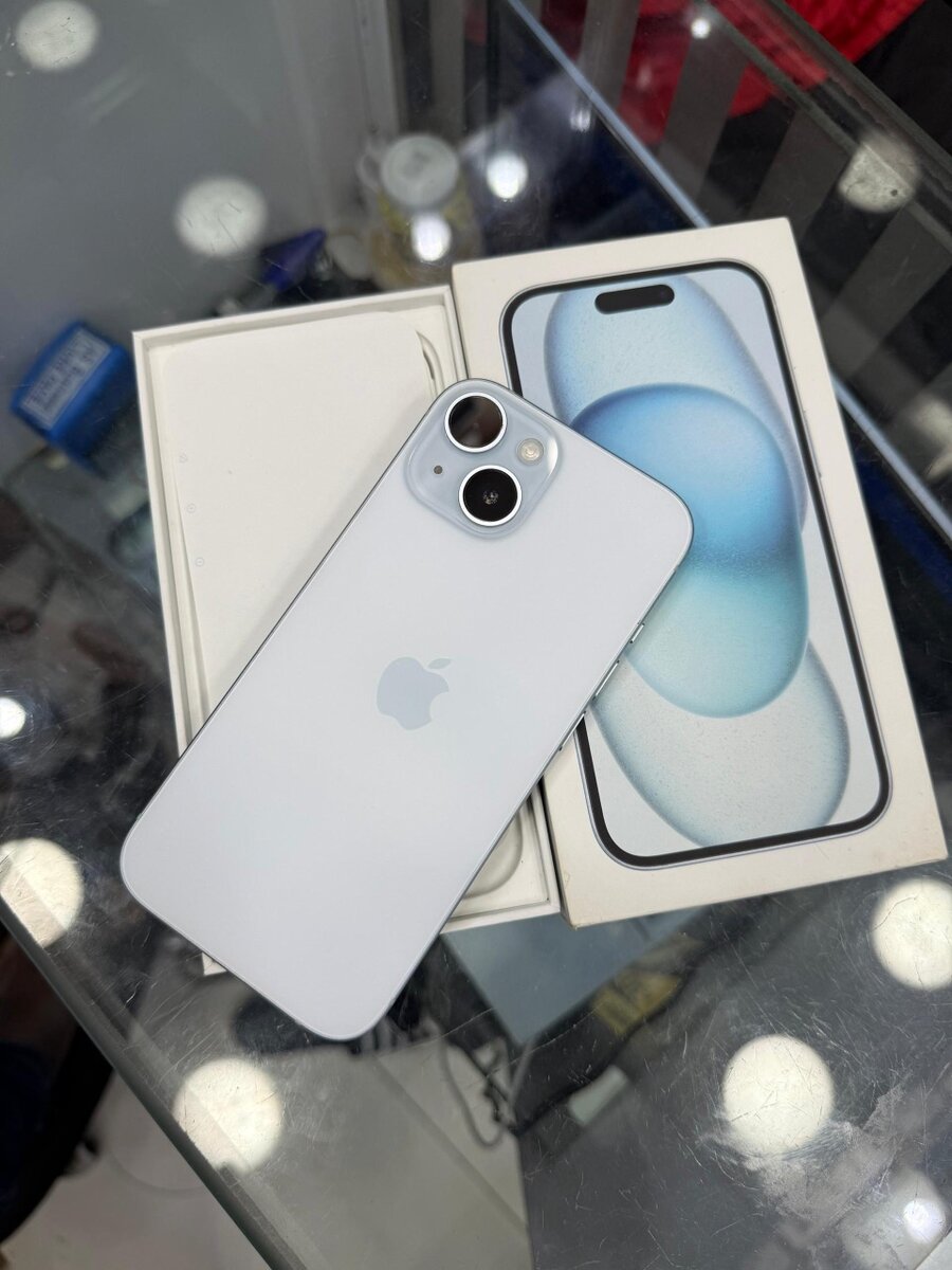 iPhone 15 simple