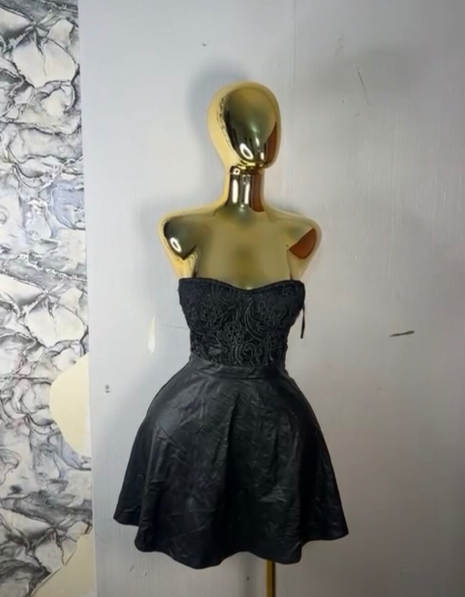 Robe noire bustier élégante