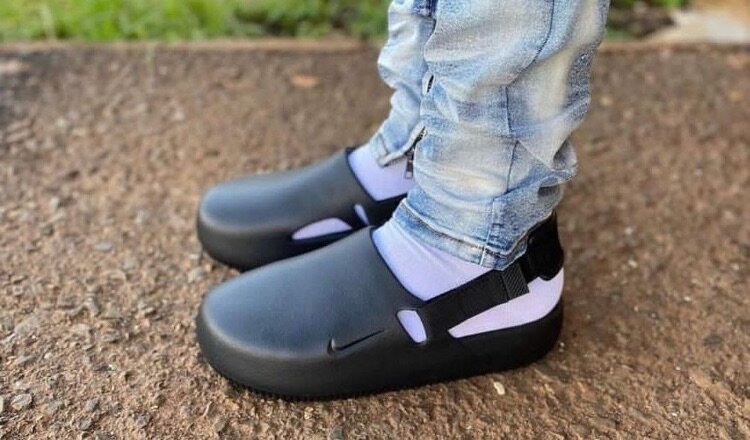 Nike slides
