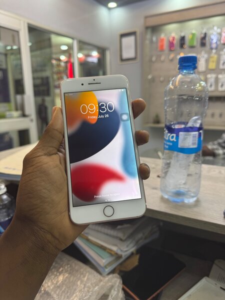 iPhone 7plus 128gb