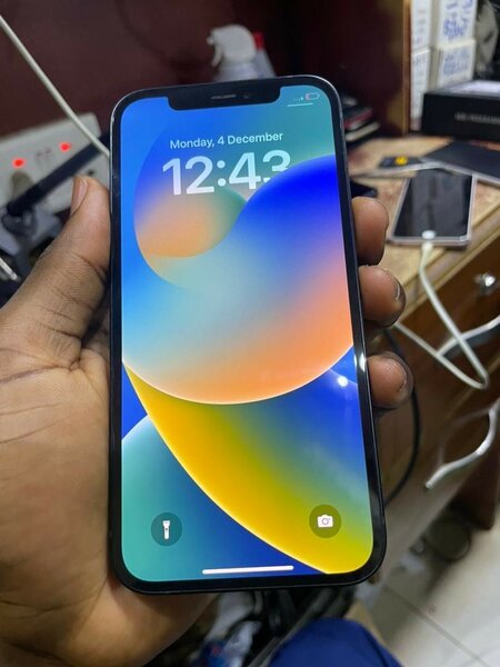iPhone 12