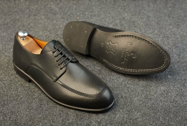 Soulier à lacets