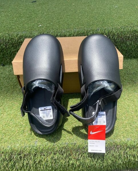 Crocs NIKE