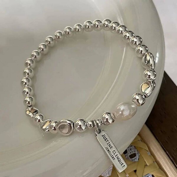 Bracelet perles argentées